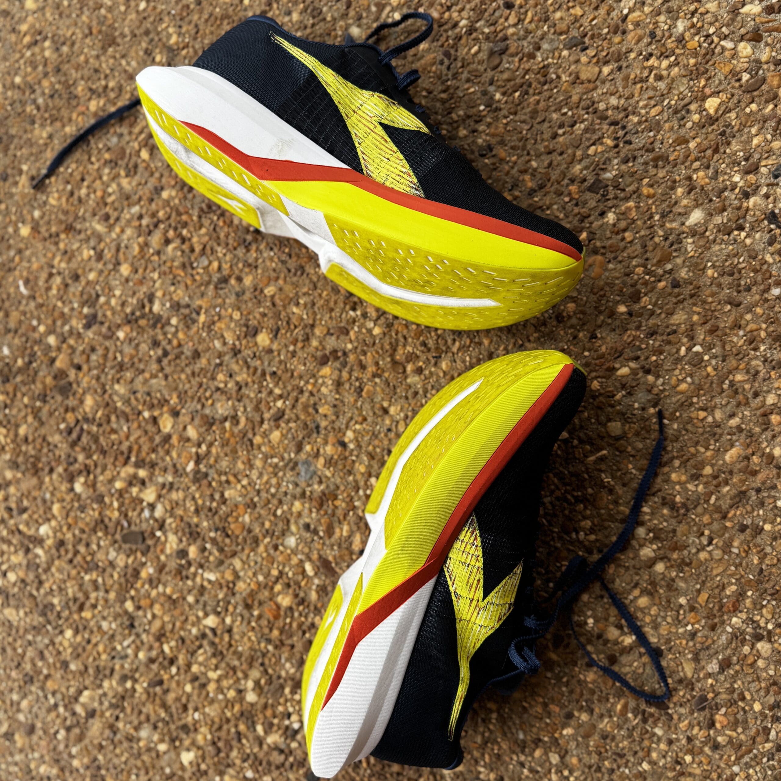 Diadora Gara Carbon 3