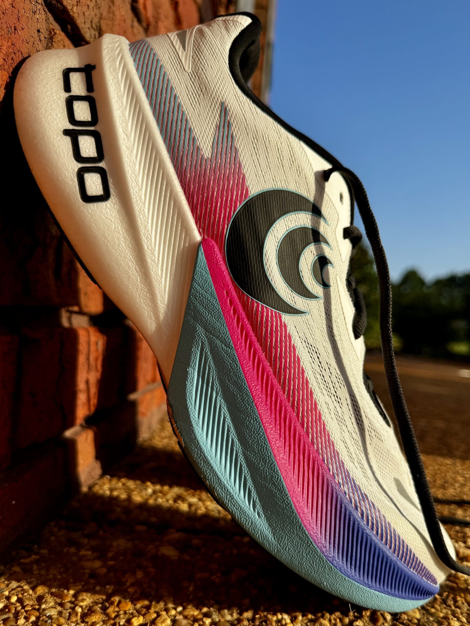 Topo Athletic Specter 3