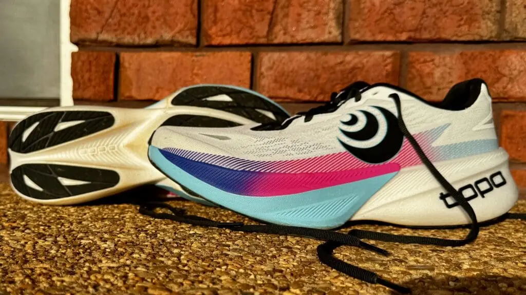Topo Athletic Specter 3