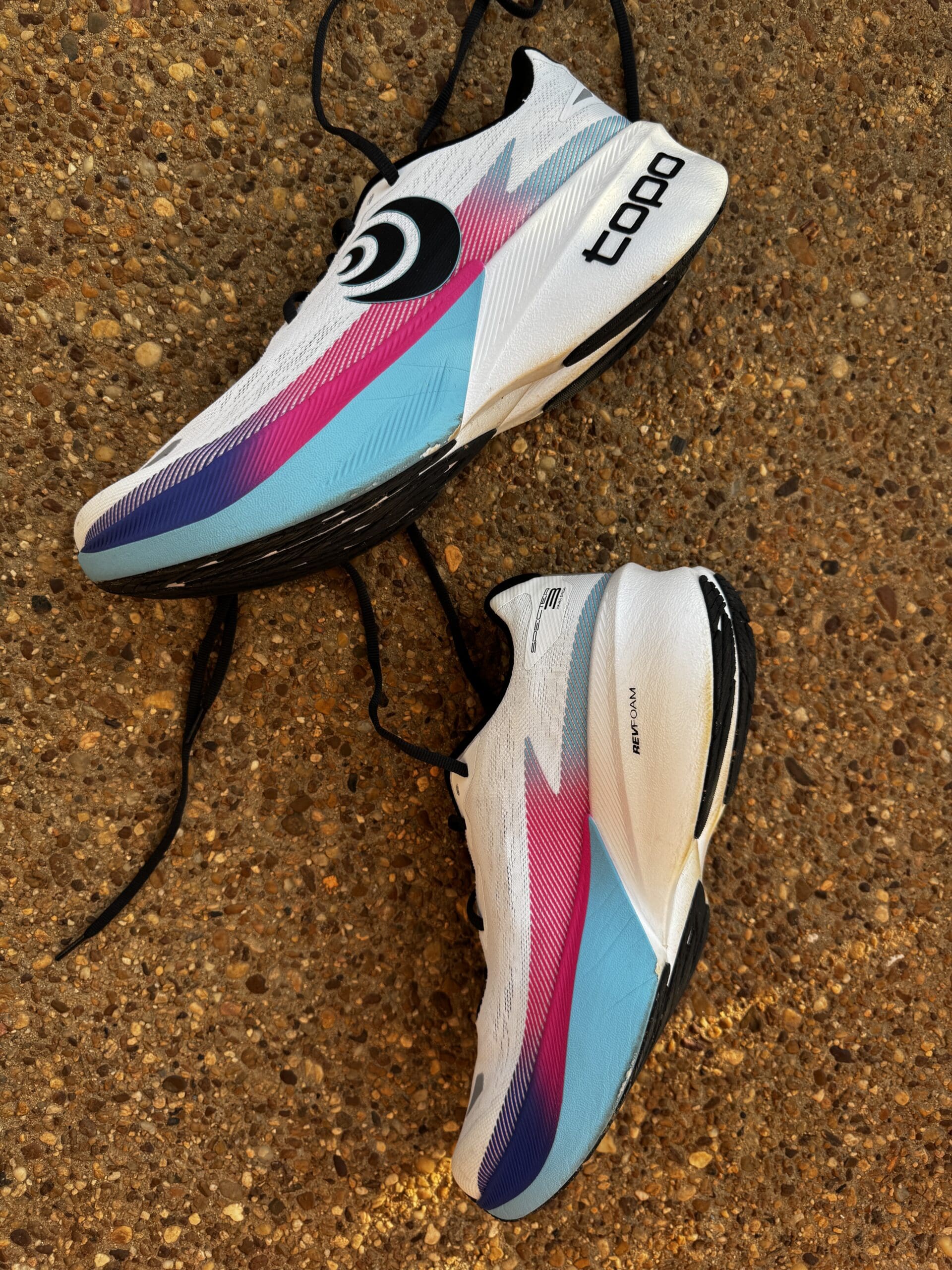 Topo Athletic Specter 3