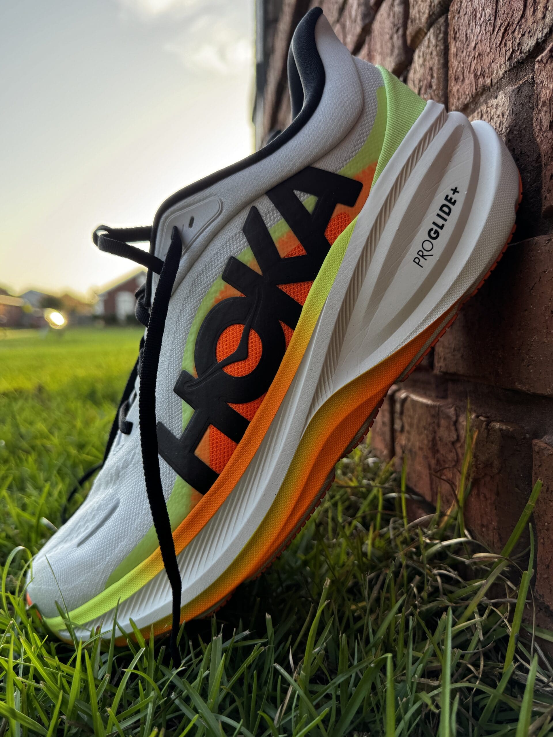 Hoka Clifton Pro